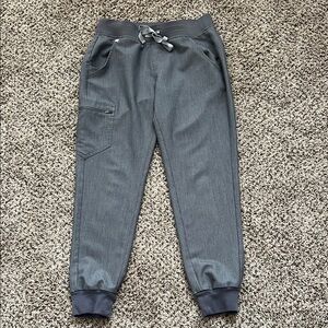 EUC FIGS technical jogger. Size Small